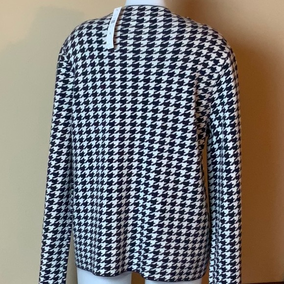 Patterned Sweater - Picture 3 of 6